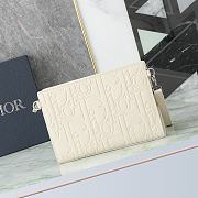 Dior White Embossed Triangle Clutch B930269 Size 27x19x6cm - 2