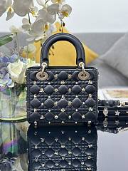 Dior Four-Square Star Pegs Black B930515 Size 20x16x8cm - 2
