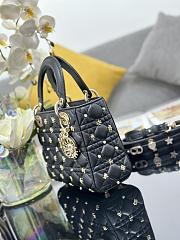 Dior Four-Square Star Pegs Black B930515 Size 20x16x8cm - 4