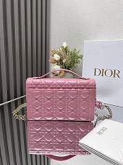Dior Handbag Pink Lambskin B930556 Size 24x14 x7cm - 4