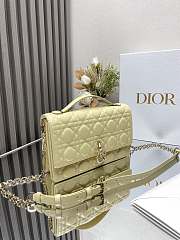 Dior Handbag Yellow Lambskin B930556 Size 24x14 x7cm - 5
