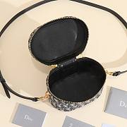 Dior Signature Vanity Bag in Blue Size 16x11x9cm - 5