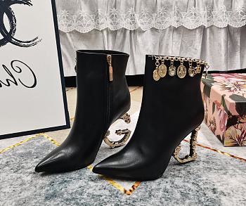 Dolce & Gabbana Classic Ankle Lamoda Black Leather Boots