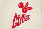 Gucci Blueberry Sweatshirt Cream - 2