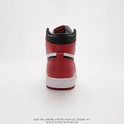Air Jordan 1 Retro Chicago 555088-101 - 5
