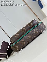 LV Avenue Slingbag M12734 Size 20x31x7CM - 5