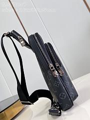 LV Avenue Slingbag PM M47137 Size 33x16x5.7CM - 5