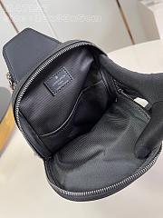 LV Avenue Slingbag PM M47137 Size 33x16x5.7CM - 4