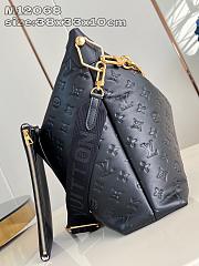 LV Coussin Hobo MM Bag M12068 Size 38x33x10cm - 3