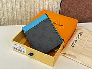 LV Multiple Wallet M11468 Size 11.5x9x1.5CM - 1