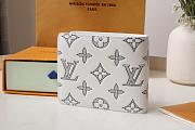 LV Multiple Wallet M83379 Size 11.5x9x1.5CM - 5