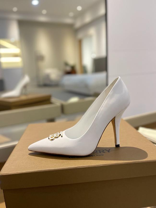 Burberry Womens Pumps White 10.5CM - 1