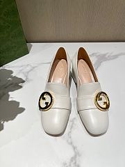 Gucci Blondie Mid-Heel Pumps White - 2