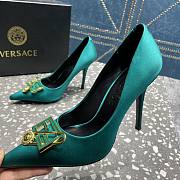 Versace Pointed Toe Jade Green Lacquer Leather Pumps - 6