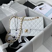 Chanel Handbag A01112 White Size 15x25x6cm - 2