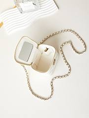 Chanel Should Bag AP3805 White Size 11x8.5x7cm - 4