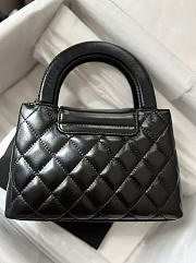 Chanel Nano Shiny Calfskin Black Size 19x13x6cm - 2