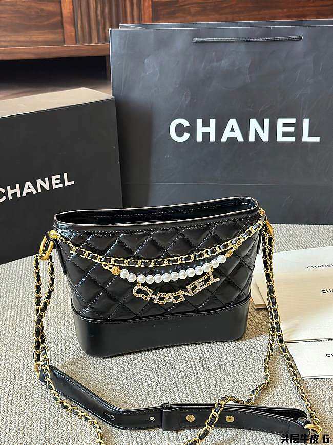 Chanel Gabrielle Hobo Bag Black Size 18x6x16cm - 1