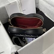 Chanel Should Bag Heart AS3191Black Size 16x18x6cm - 4