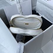 Chanel Should Bag Heart AS3191White Size 16x18x6cm - 5