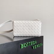 Bottega Veneta Andiamo Bag White Size 21x13x4cm - 6