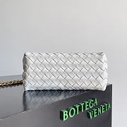 Bottega Veneta Andiamo Bag White Size 25x22x10cm - 5