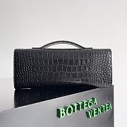Bottega Veneta Andiamo Clutch Black 741511 Size 31x13x3cm - 4