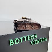 Bottega Veneta Andiamo Clutch Snake Size 31x13x3cm - 2