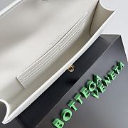 Bottega Veneta Andiamo Clutch White 741511 Size 31x13x3cm - 5