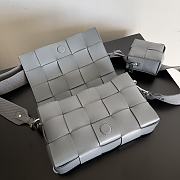 Bottega Veneta Cassette Grey Size 26x16x6cm - 4