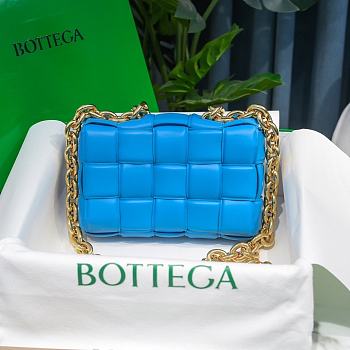 Bottega Veneta Cassette Blue Size 26x18x8cm