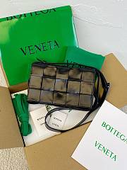 Bottega Veneta Cassette Black Size 23x15x5cm - 1