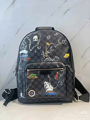 LV Damier Graphite World Map Josh Backpack 30x11x39 cm - 1