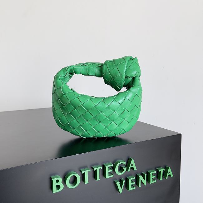 Bottega Veneta Jodie Bag Green Size 17x16x6cm - 1