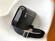 LV District Bag Size 26x20x7cm - 6