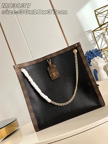 LV Nova MM Bag M13137 Size 36x37x10cm