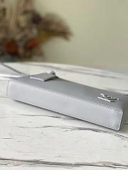 LV POCHETTE IPAD M69836 Size 30x22x5CM - 6