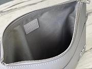 LV POCHETTE IPAD M69836 Size 30x22x5CM - 4