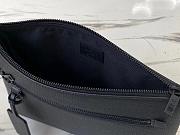 LV POCHETTE IPAD M69837 Size 30x22x5CM - 6