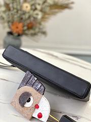 LV POCHETTE IPAD M69837 Size 30x22x5CM - 2