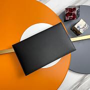 YSL Clutch Black Grained Leather Size 27x16x2cm - 3