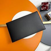 YSL Clutch Silver Black Grained Leather Size 27x16x2cm - 2