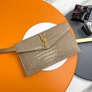 YSL Clutch Uptown Cream Crocodile Size 27x16x2cm - 1