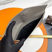 YSL Clutch Uptown Grey Crocodile Size 27x16x2cm - 3