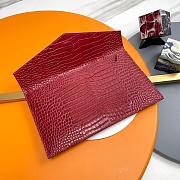 YSL Clutch Uptown Red Crocodile Size 27x16x2cm - 2