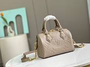 LV Speedy Bandoulière 20 Beige Size 20x13x12cm - 4