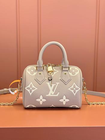 LV Speedy Bandoulière Monogram 20 Beige Size 20x13x12cm