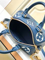 LV Speedy Bandoulière Monogram 20 Blue Size 20x13x12cm - 4