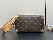 LV Speedy Bandoulière Trunk 20 Size 20x14x12cm - 3