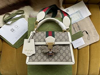 Gucci Bag in White with Bee-Lock Monogram Size 25x17x13CM